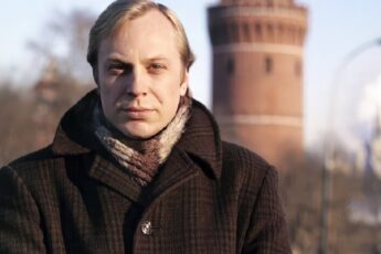 Вся страна смеялась над его героями, а он плакал в пустой квартире… Юрий Богатырёв ушёл в 41 год