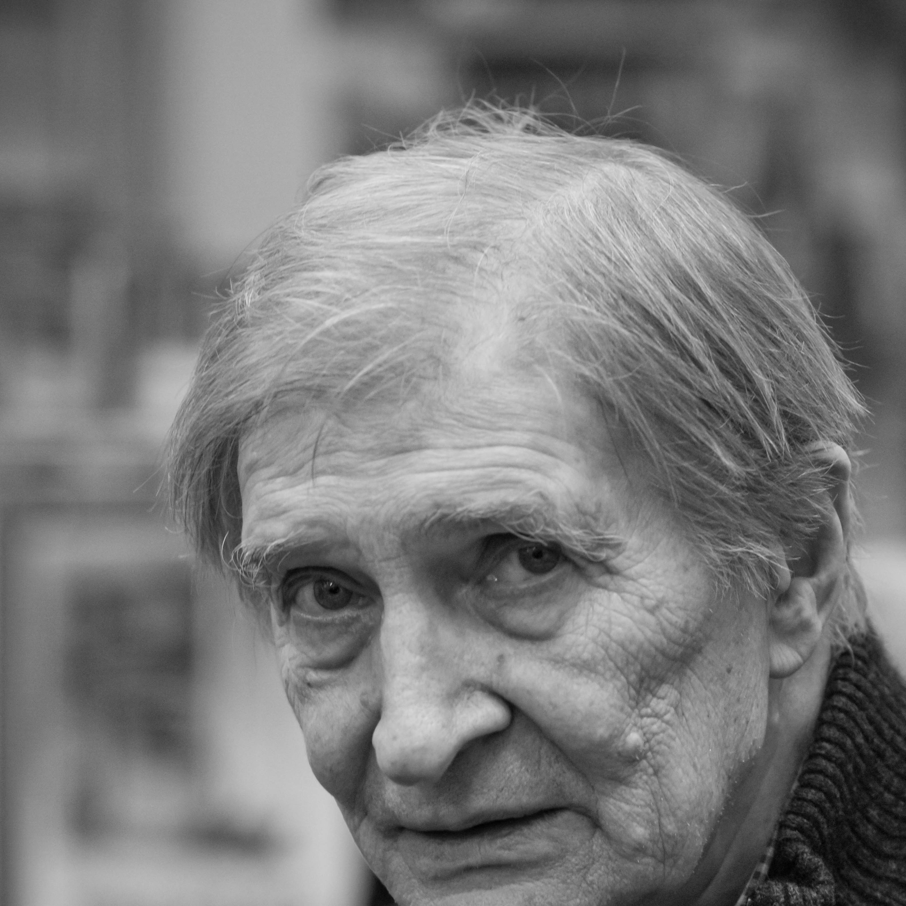 Его лицо помнит вся страна, а фамилию не мог назвать почти никто. При этом сыграл он больше двухсот ролей 😯